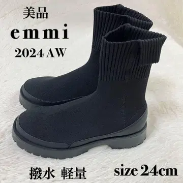 2024AW 새상품급 emmi 발수 경량 eco 니트 부츠 블랙 24