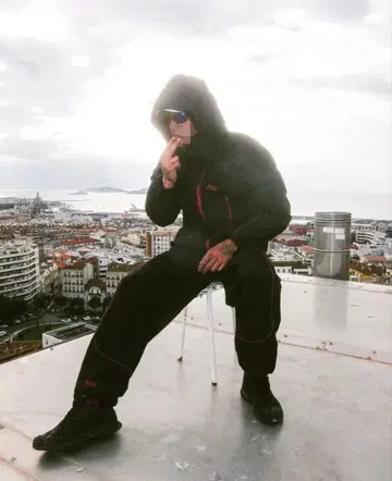 Fuc 다운 자켓 M 사이즈