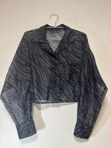 EMODA 시스루 제브라 패턴 상의