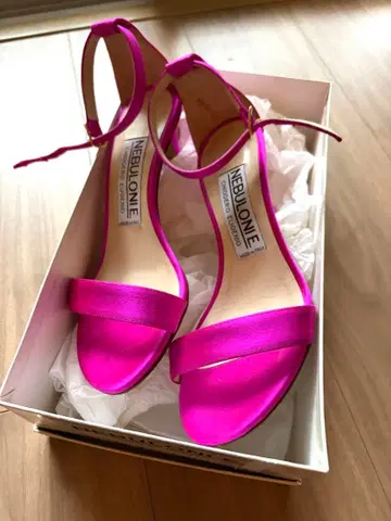 NEBULONE 핑크 샌들 36