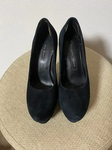 Theysken's Theory 펌프스