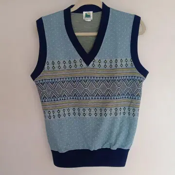 OFF SHORE 스카이블루 V넥 베스트 M