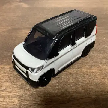 토미카 24 미쓰비시 델리카 미니 토이저러스 샤모니 디자인 사양