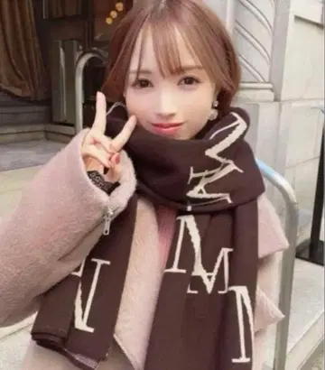 모노그램 머플러