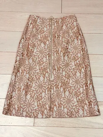 Apuweiser-riche 베이지 레이스 타이트 스커트