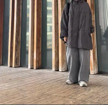 CRED sanbi 몬스터 후드티 차콜