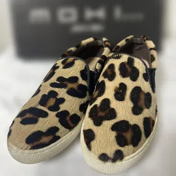 [ MOHI ] 송치 레오파드 무늬 슬립온 스니커즈
