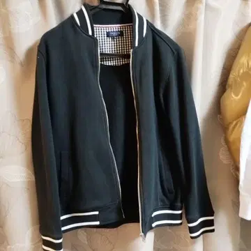 블랙 스트라이프 집업 자켓