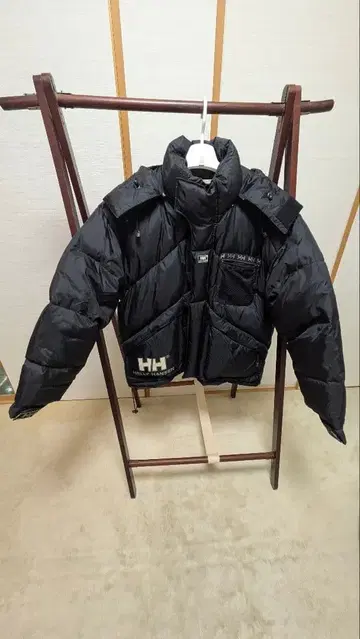 Helly Hansen 블랙 다운 자켓