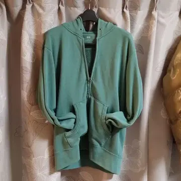 [ 유니클로 ] 민트 그린 풀 집업 후드티