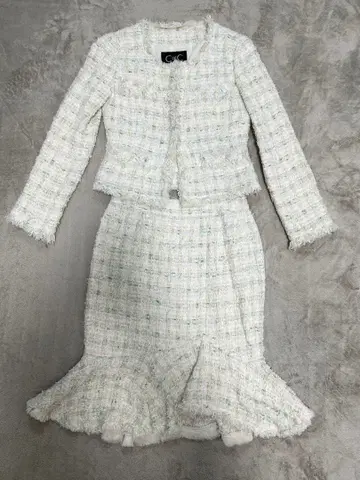 COUP DE CHANCE 트위드 수트 36