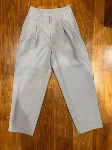 BEAUTY&YOUTH 그레이 플리츠 슬랙스