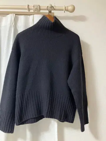 SLOBE IENA 파인 울 뉴앙스 터틀 풀오버