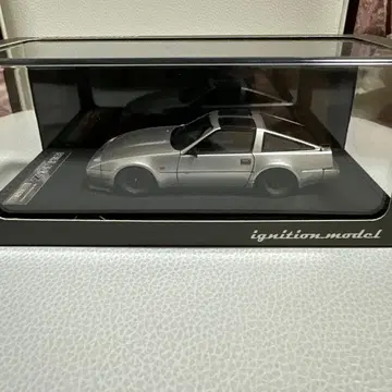 이그니션 모델 닛산 페어레이디 Z31 실버