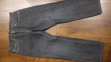 블랙 스트레이트 데님