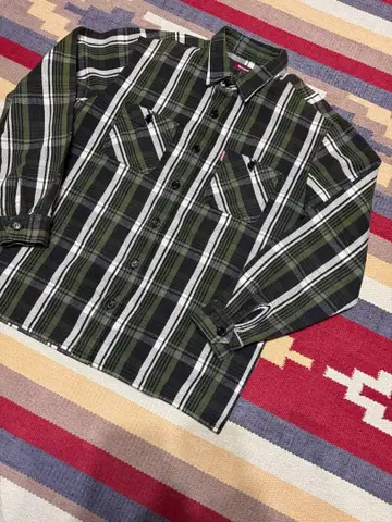 하이드 앤 시크 플란넬 셔츠