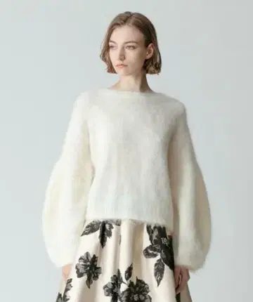 allureville 알파카 샤기 벌룬 풀오버 니트