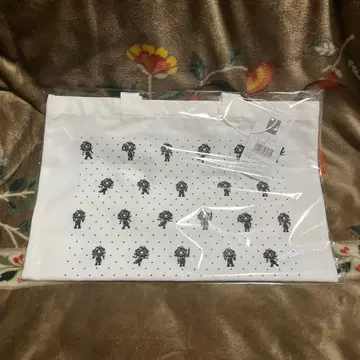 어반 리서치 미야쿠미야쿠 토트백 화이트 M