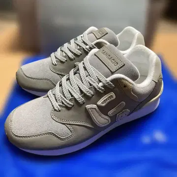 SANGACIO 뉴 그레이 스니커즈 10주년 기념 모델 24cm