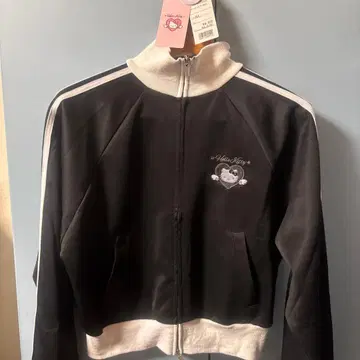 SPINNS 스핀스 헬로키티 저지 블랙 Y2K 엔젤