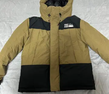 FIRST DOWN 다운 자켓 카키/블랙