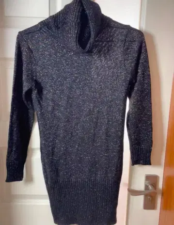 라메 믹스 블랙 하이넥 니트 긴팔