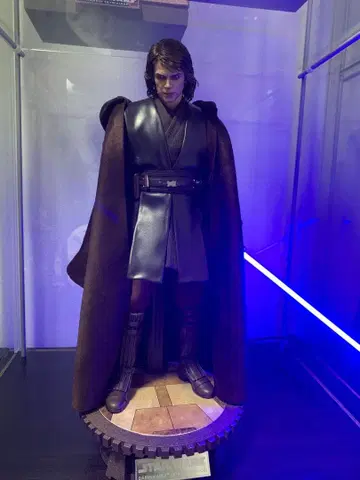 핫토이즈 아나킨 스카이워커 커스텀 라이트세이버