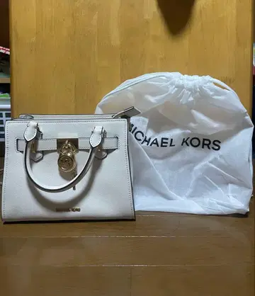 MICHAEL KORS 화이트 숄더백 핸드백 수납 가방 포함