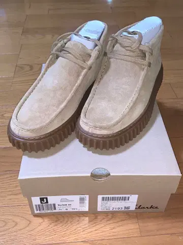 새상품 Clarks Torhill Hi/토힐하이 (다크 샌드 스웨이드)