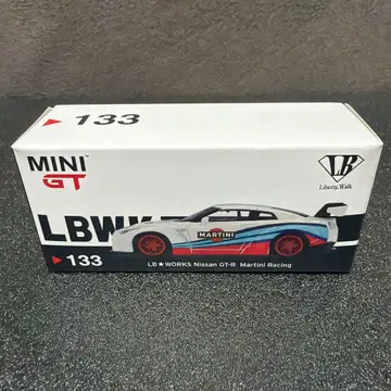 MINI GT LB WORKS Nissan GT-R 1/64