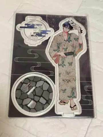 봄의 폭풍과 몬스터 아마미네 카야 멜론북스 아크릴 스탠드