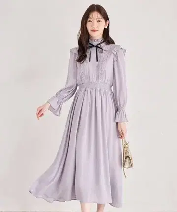 토코 클로젯 배색 리본 포함 프릴 x 셔링 원피스