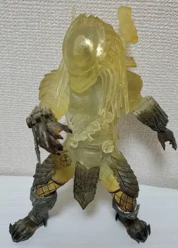 프레데터(Predator) 피규어