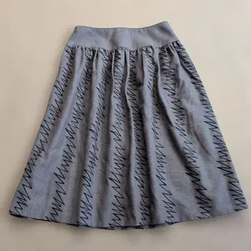 샐리 스콧 톱니바퀴 자수 플레어 스커트 미나 페르호넨 11