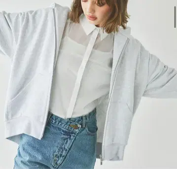 intimite 3 Tuck Sleeve Hoodie