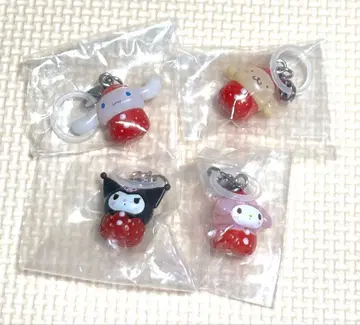 산리오 딸기 메지루시 액세서리 4점 세트