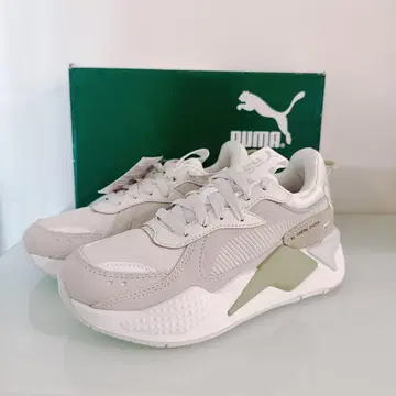 [ 미사용 새상품 ] PUMA RS-X 리인벤트 스니커즈
