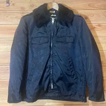 TALON 지퍼 보아 옷깃 퀼팅 밀리터리 라이크 자켓 네이비