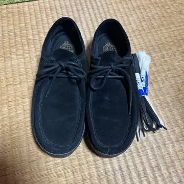 Last resort ab 왈라비 블랙 스웨이드