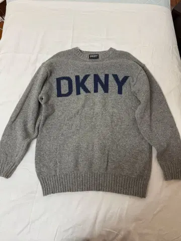 DKNY 그레이 로고 스웨터 니트 구제 의류