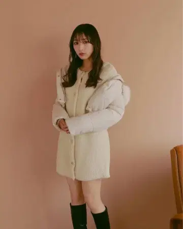 안미르 anmille 숏 기장 다운 코트 핑크