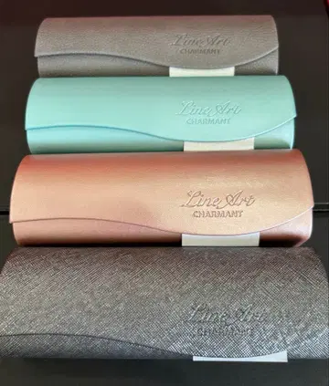 Line Art Charmant 안경 케이스 4개 세트