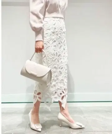 리본 레이스 타이트 스커트