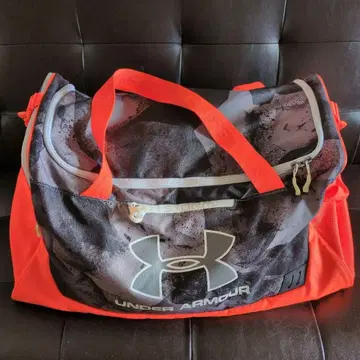 언더아머 보스턴 백 블랙 형광 오렌지