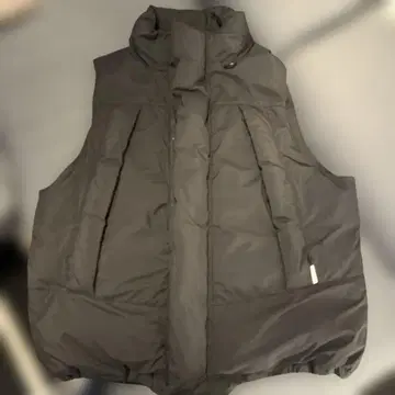 DAIWA PIER39 GORETEX INFINIUM DOWN VEST