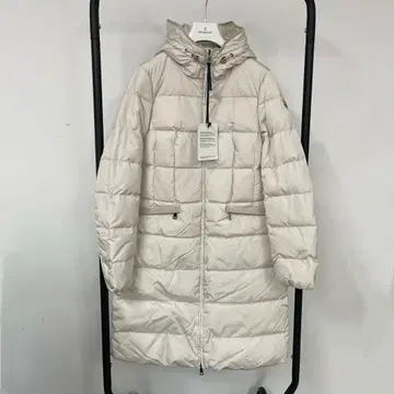MONCLER 아이보리 후드 부착 롱 다운 자켓a