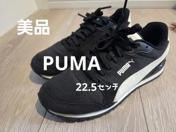 가격 인하 [ 거의 미사용 ] PUMA 블랙 화이트 스니커즈 22.5