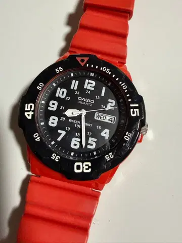 CASIO 쿼츠 손목시계 오렌지