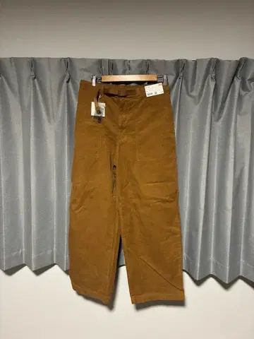 UNIQLO JWANDERSON 코듀로이 워크 팬츠 M 사이즈 브라운