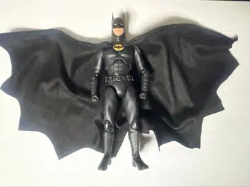 S.H.Figuarts 배트맨 더 플래시